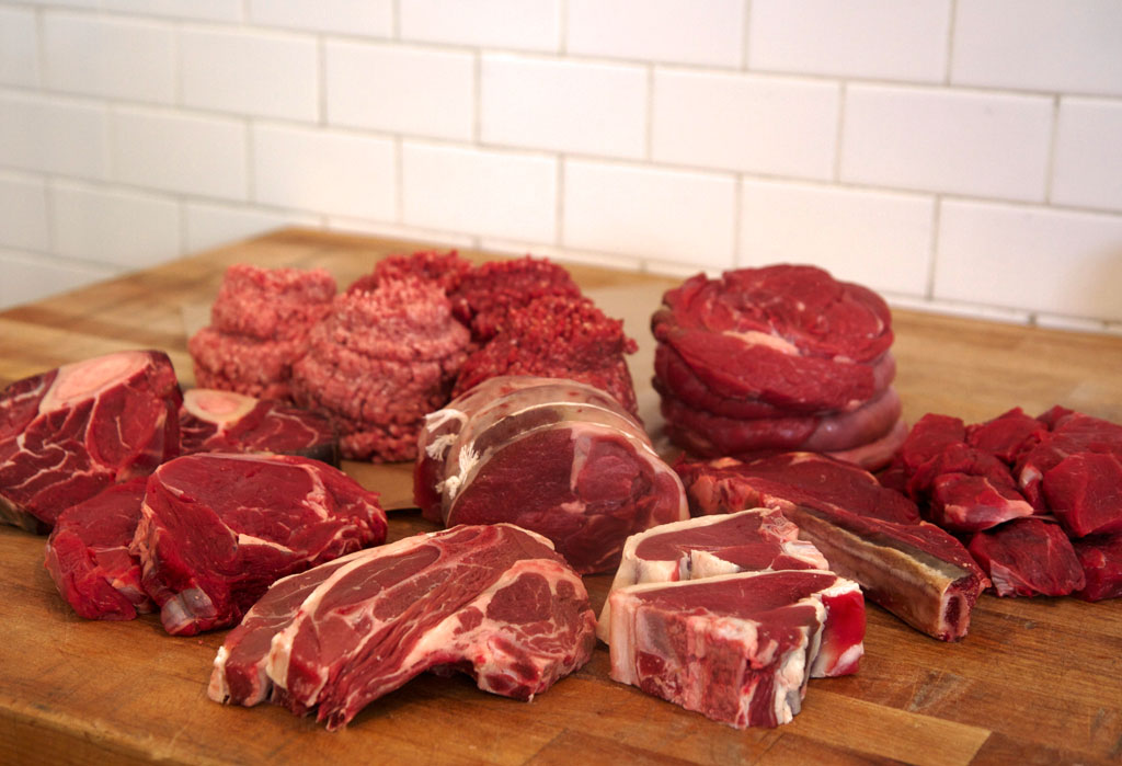 Видеть много мяса. Мясо говядина. Carne мясо. Мясо говядина деревенское.